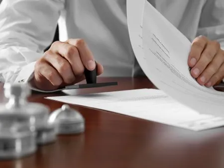 Verwaltungsformalität : Formular zur Entscheidung