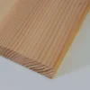 Rillen eines Musters einer Douglasie-Holzlamelle 20 mm